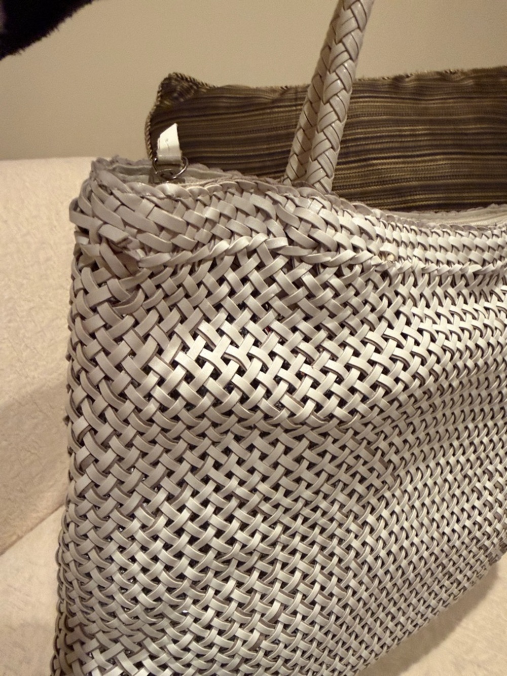 Cache Vintage Woven Leather Tote Bag in White and Silver - Picture 12 of 15